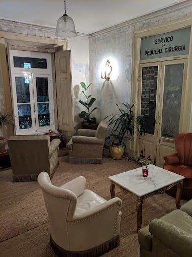 Si perdono altri punti di riferimento per i giovani cittadini, a causa dell'incontrollata speculazione immobiliare di cui è vittima la capitale portoghese