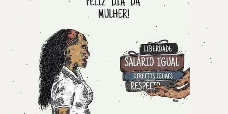 Illustrazione di una donna con i capelli ricci in piedi di profilo e sorridente. In Portogallo la festa della donna si è il testo sopra recita "Feliz Dia da Mulher! Di fronte a lei c'è una mano che regge quattro cartelli: "Liberdade" (Libertà), "Salário Igual" (Parità di retribuzione), "Direitos Iguais" (Parità di diritti) e "Respeito" (Rispetto).