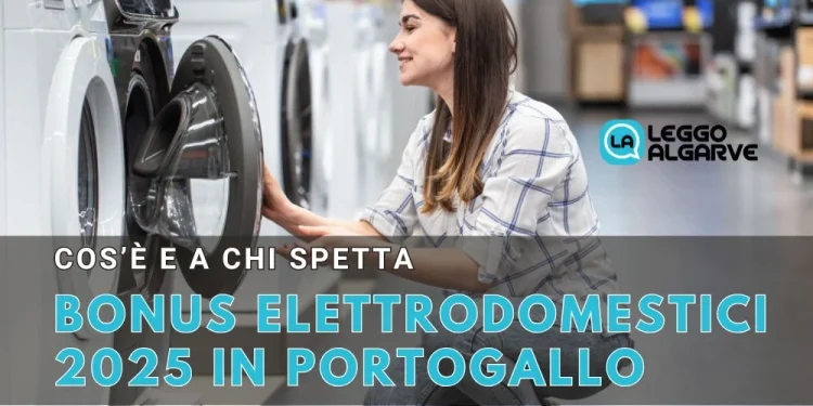 In un negozio di elettrodomestici in Portogallo, una donna sorridente in camicia a quadri e jeans si inginocchia per ispezionare una lavatrice con offerta di bonus. Lo sfondo mette in mostra una serie di allettanti elettrodomestici per la casa.