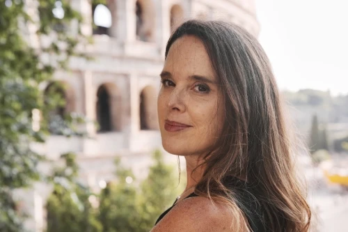 Heather Hall la vittima nord americana della tragedia di Lisbona di settembre 20205, qui in una foto a Roma sullo sfondo del Colosseo.